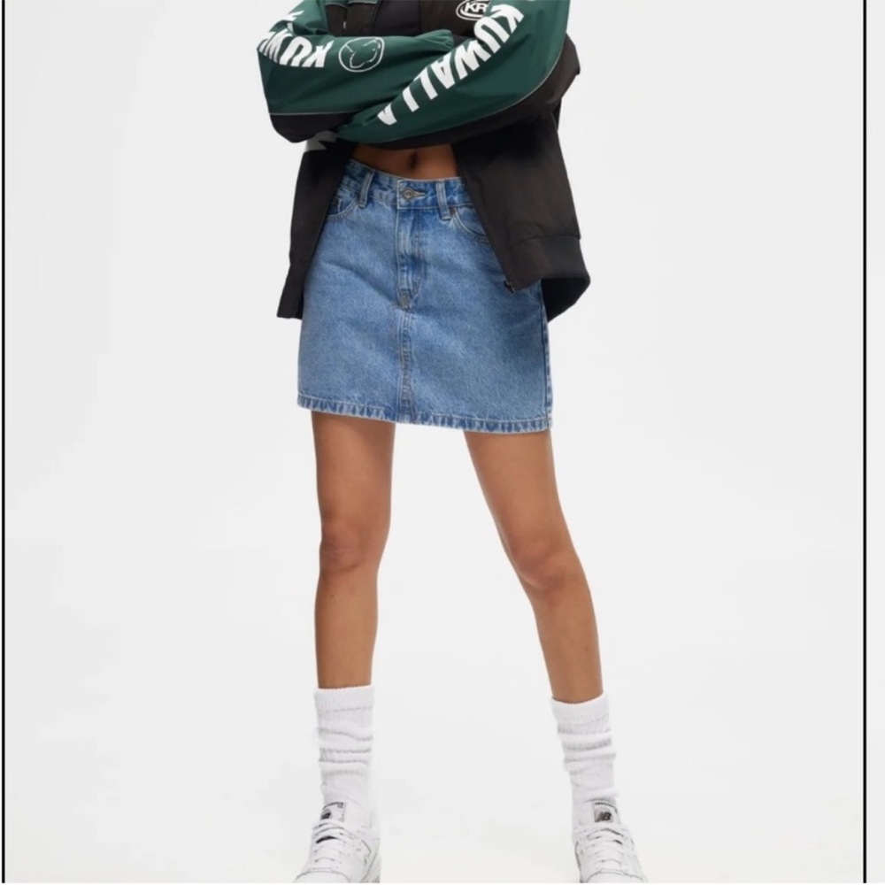 kuwalla tee mini denim skirt size 28/L